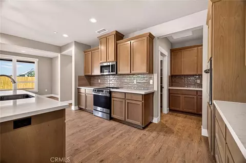 Kitchen - 2749 Waterloo Cir, Chico, CA 95973 photo 2 of 4