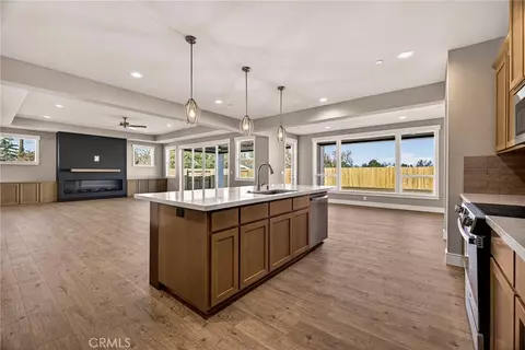 Living - 2749 Waterloo Cir, Chico, CA 95973 photo 4 of 6