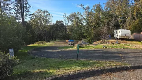 13655 Yahi Ct, Magalia, CA 95954