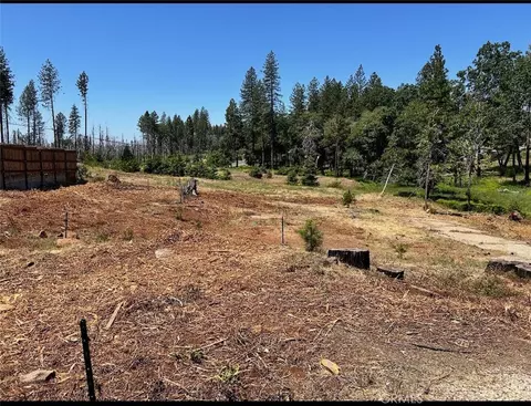 13917 Hobart Ct, Magalia, CA 95954