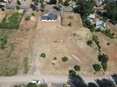 6270 Azalea Ln, Paradise, CA 95969