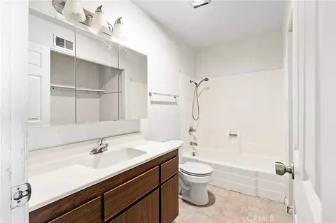 Bath - 1115 Downing Ave, Chico, CA 95926 photo 1 of 2