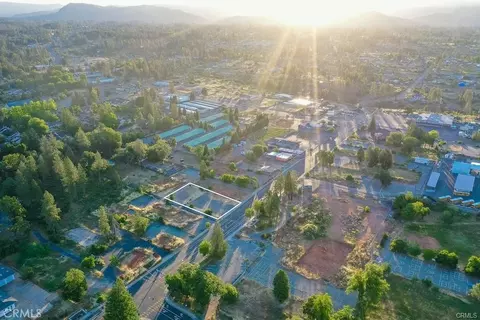 591 Pearson Rd, Paradise, CA 95969