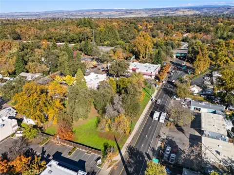 1368 E 9th St, Chico, CA 95928