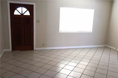 Living - 1311 6th Ave, Corning, CA 96021 photo 3 of 4