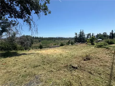 5156 Edgewood Ln, Paradise, CA 95969