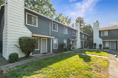 Exterior - 811 W 2nd, Chico, CA 95926 photo 2 of 8