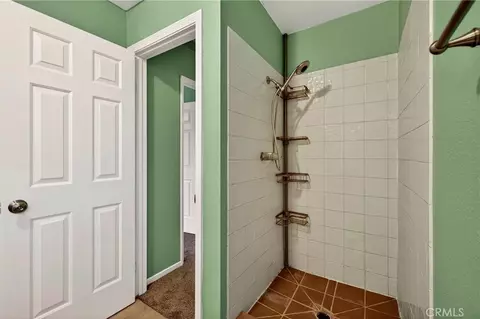 Bath - 19542 Ridge Rd, Red Bluff, CA 96080 photo 6 of 6