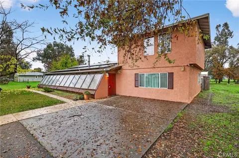 Exterior - 19542 Ridge Rd, Red Bluff, CA 96080 photo 7 of 17