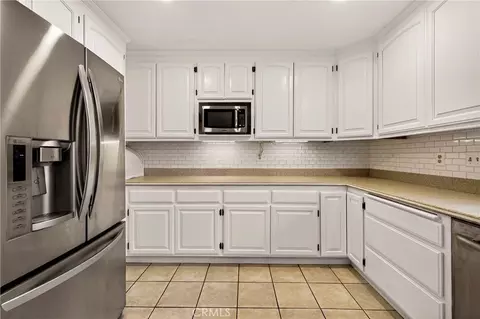 Kitchen - 19542 Ridge Rd, Red Bluff, CA 96080 photo 3 of 4