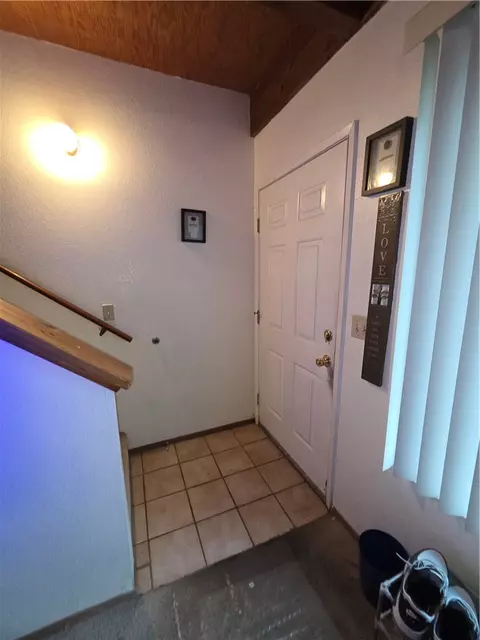Entry Way - 635 North St, Corning, CA 96021 photo 1 of 3