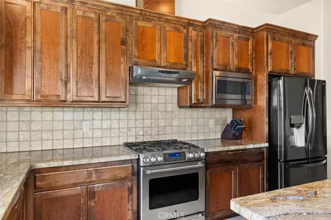 Kitchen - 3368 Summit Rdg, Chico, CA 95928 photo 7 of 7