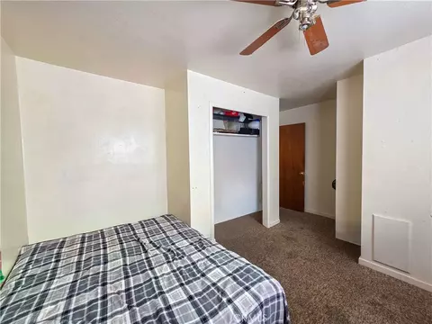 Bedroom - 207 Rose Ln, Yreka, CA 96097 photo 5 of 5