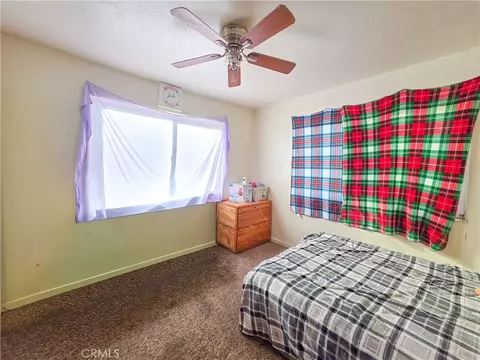 Bedroom - 207 Rose Ln, Yreka, CA 96097 photo 4 of 5
