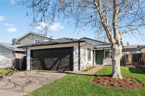 2748 Ceres Ave, Chico, CA 95973