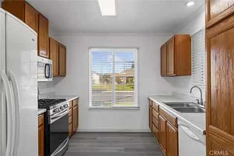 Kitchen - 2067 Blossom, Corning, CA 96021 photo 4 of 5