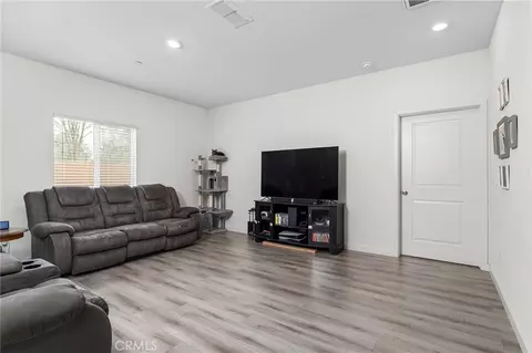 5101 Mclaren Dr, Redding, CA 96002 photo 3