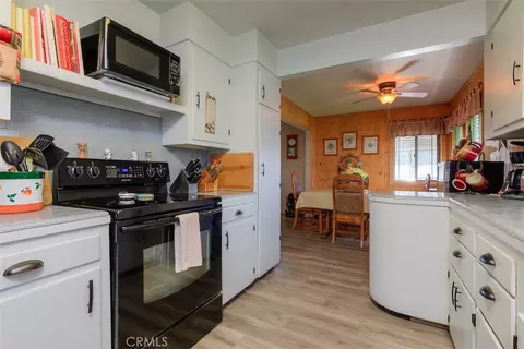Kitchen - 23256 Richfield, Corning, CA 96021 photo 4 of 4