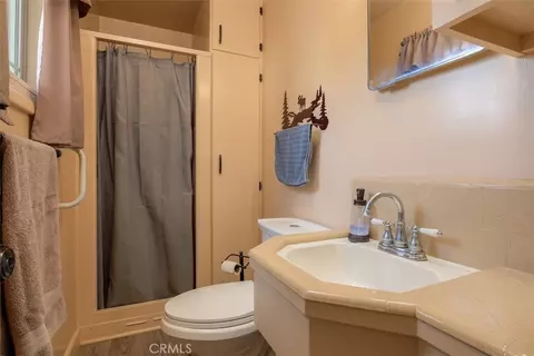 Bath - 23256 Richfield, Corning, CA 96021 photo 2 of 2