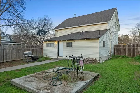 Exterior - 855 Johnson, Red Bluff, CA 96080 photo 8 of 13