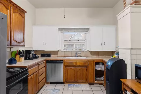 Kitchen - 855 Johnson, Red Bluff, CA 96080 photo 1 of 4