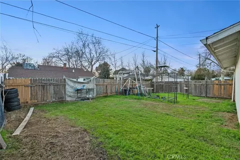 Exterior - 855 Johnson, Red Bluff, CA 96080 photo 11 of 14