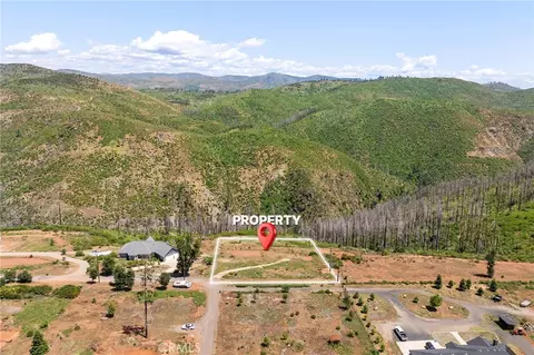 6888 Dean Pl, Paradise, CA 95969