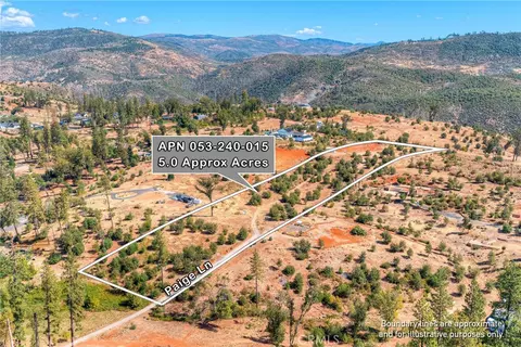 1905 Paige Ln, Paradise, CA 95969