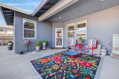 Exterior - 306 Bellamy Ter, Chico, CA 95973 photo 7 of 13