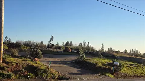 13668 W Park Dr, Magalia, CA 95954