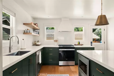 Kitchen - 279 E 6th Ave, Chico, CA 95928 photo 3 of 5
