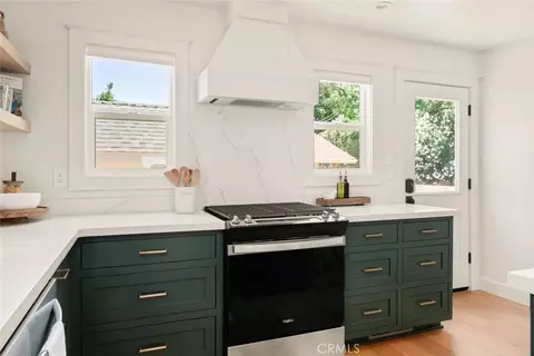 Kitchen - 279 E 6th Ave, Chico, CA 95928 photo 4 of 5
