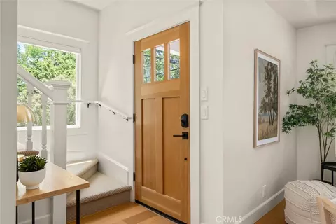 Entry Way - 279 E 6th Ave, Chico, CA 95928 photo 1 of 2
