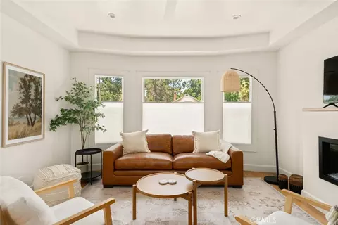 Living - 279 E 6th Ave, Chico, CA 95928 photo 2 of 3