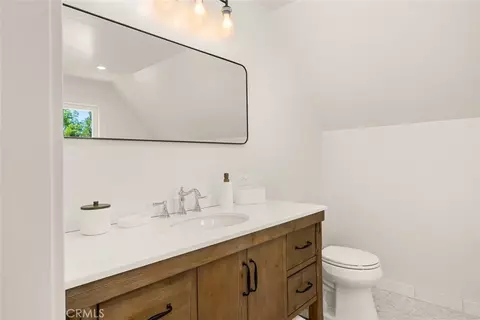 Bath - 279 E 6th Ave, Chico, CA 95928 photo 4 of 7