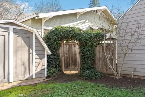 Exterior - 686 E 7th St, Chico, CA 95928 photo 7 of 11