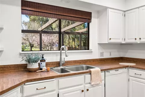 Kitchen - 1041 Washington, Willows, CA 95988 photo 7 of 7