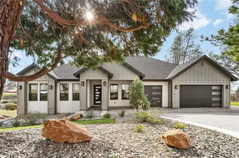 260 Pinewood Dr, Paradise, CA 95969