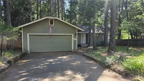 14093 Wingate Cir, Magalia, CA 95954