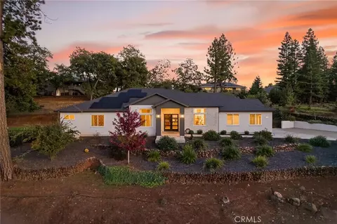 5772 Acorn Ridge Dr, Paradise, CA 95969