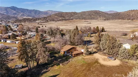 View/Area - 905 Campbell, Yreka, CA 96097 photo 3 of 6