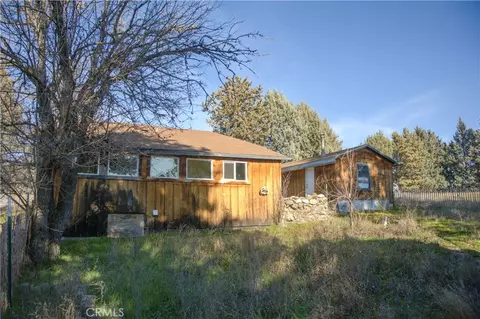 Exterior - 905 Campbell, Yreka, CA 96097 photo 8 of 10
