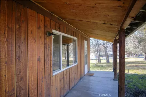 Exterior - 905 Campbell, Yreka, CA 96097 photo 6 of 10