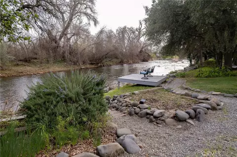 8510 Verdant Ct, Los Molinos, CA 96055