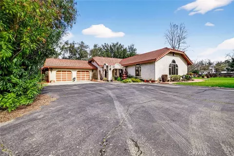 25348 Ward St, Los Molinos, CA 96055