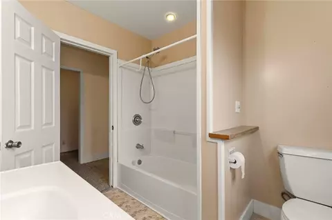 Bath - 354 Oak, Maxwell, CA 95955 photo 4 of 4