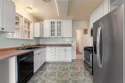 Kitchen - 354 Oak, Maxwell, CA 95955 photo 2 of 3