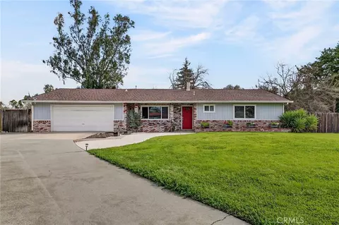 25304 Josephine St, Los Molinos, CA 96055