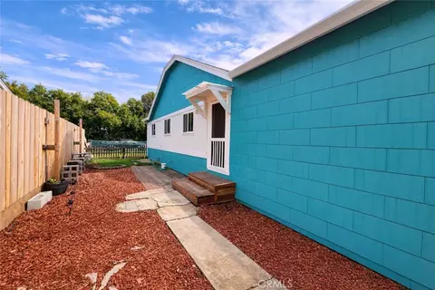 Exterior - 633 E Walnut St, Willows, CA 95988 photo 2 of 3