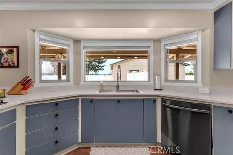 Kitchen - 14115 Trinity Ave, Red Bluff, CA 96080 photo 4 of 5
